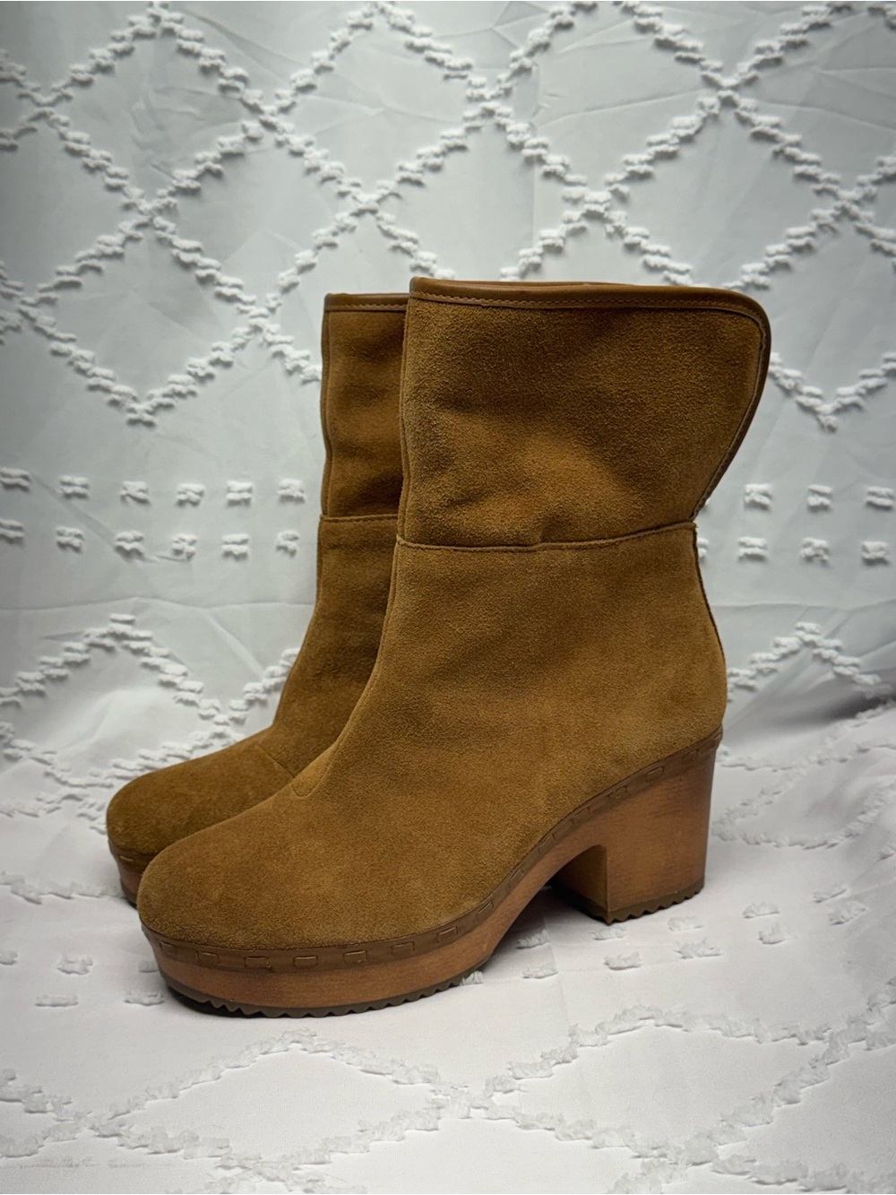 Crown Vintage Selonia Boots Women’s Size 7.5